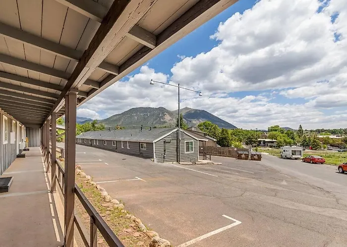 Apartment Venture At Route 66 Flagstaff