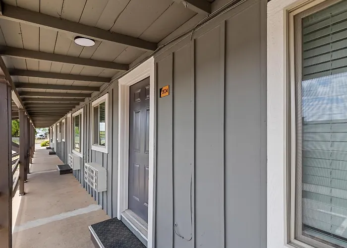 Apartment Venture At Route 66 *