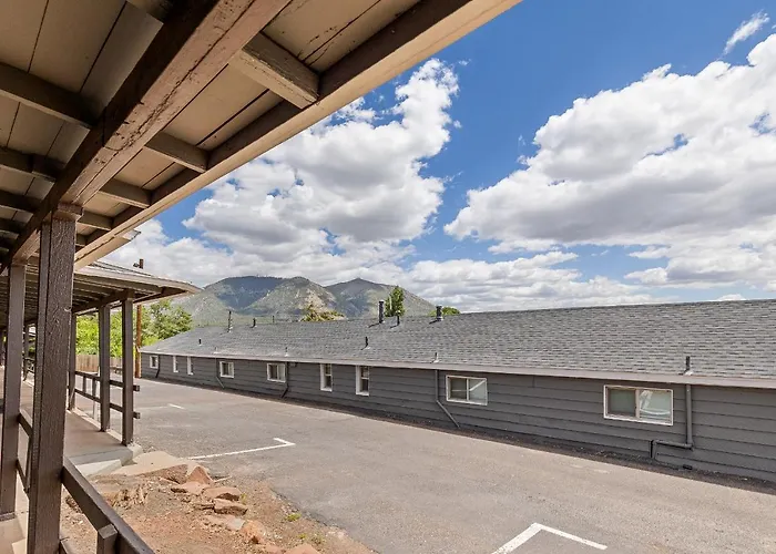Apartment Venture At Route 66 *