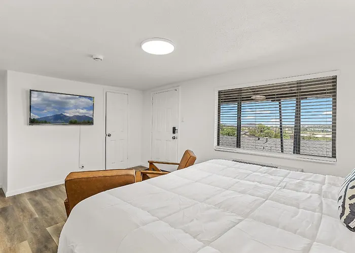 Apartment Venture At Route 66 Flagstaff
