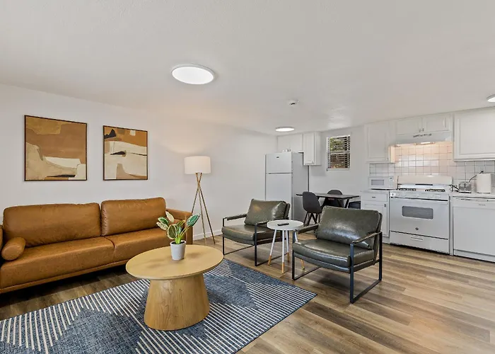 Apartment Venture At Route 66 Flagstaff